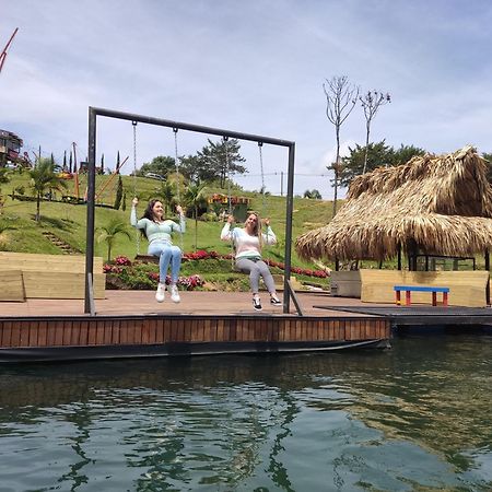 Hotel Aguas Abiertas กัวตาเป ภายนอก รูปภาพ