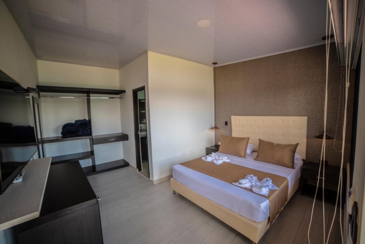 Hotel Aguas Abiertas กัวตาเป ภายนอก รูปภาพ