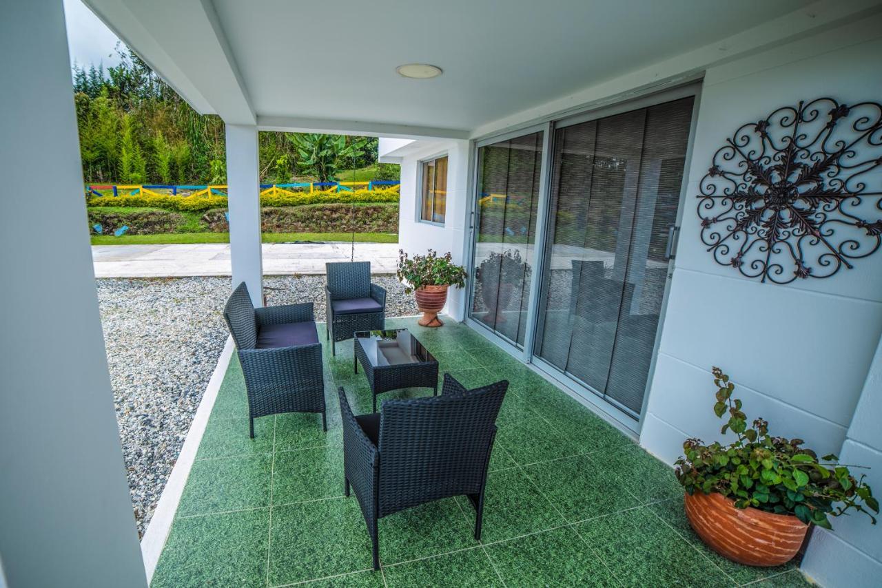 Hotel Aguas Abiertas กัวตาเป ภายนอก รูปภาพ