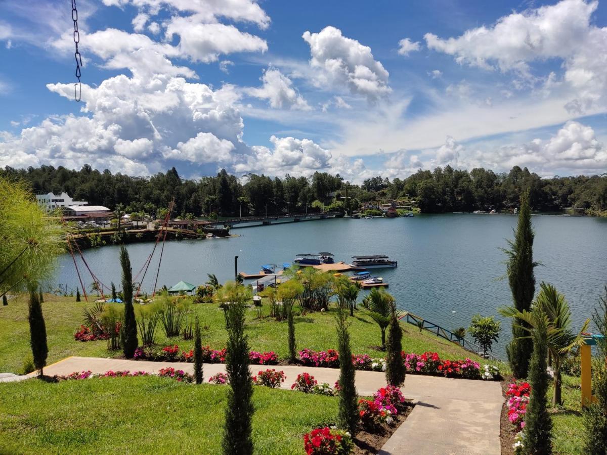 Hotel Aguas Abiertas กัวตาเป ภายนอก รูปภาพ