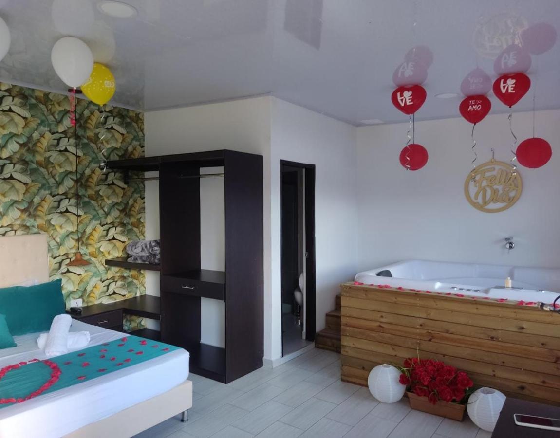 Hotel Aguas Abiertas กัวตาเป ภายนอก รูปภาพ