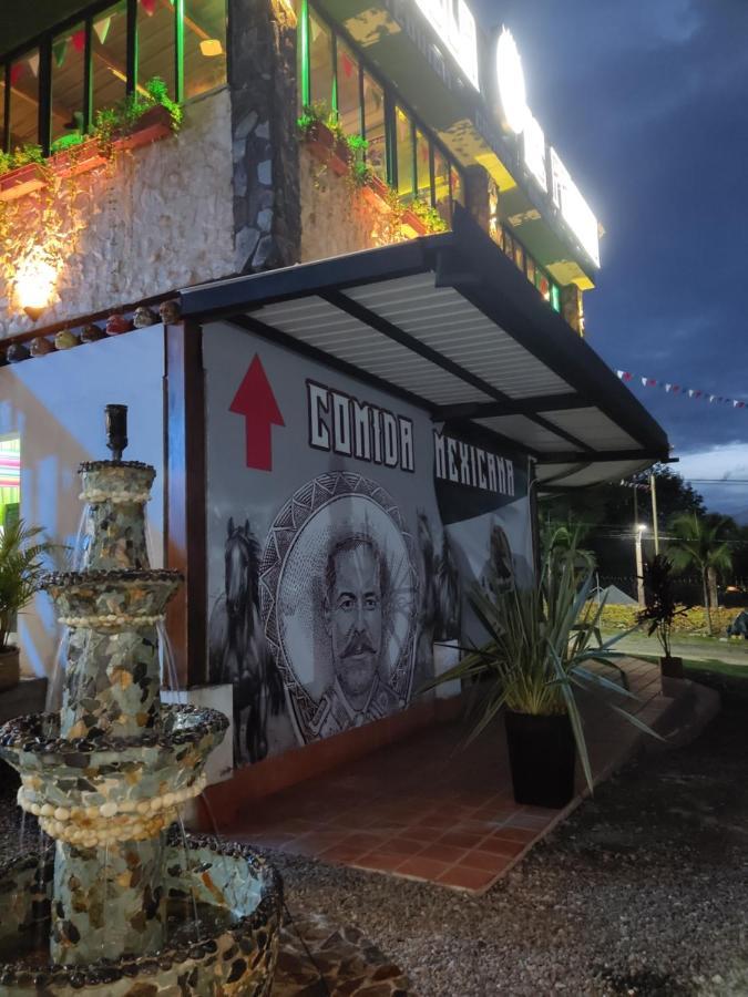 Hotel Aguas Abiertas กัวตาเป ภายนอก รูปภาพ