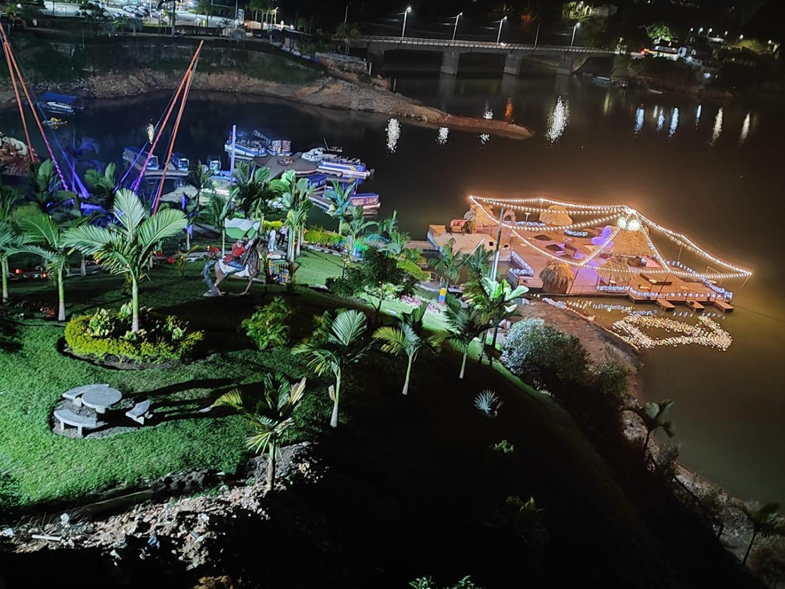 Hotel Aguas Abiertas กัวตาเป ภายนอก รูปภาพ