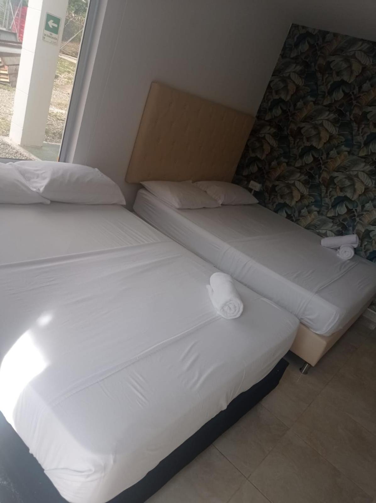 Hotel Aguas Abiertas กัวตาเป ภายนอก รูปภาพ